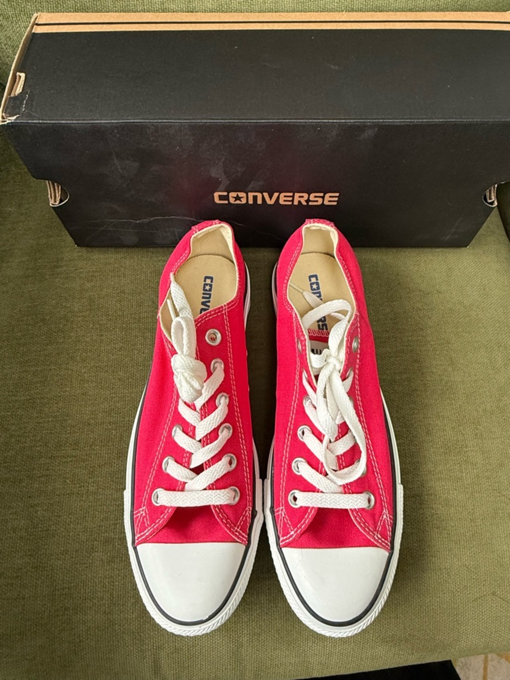 Converse Women's Low Top Canvas Sneakers - Raspberry 7M, 9W